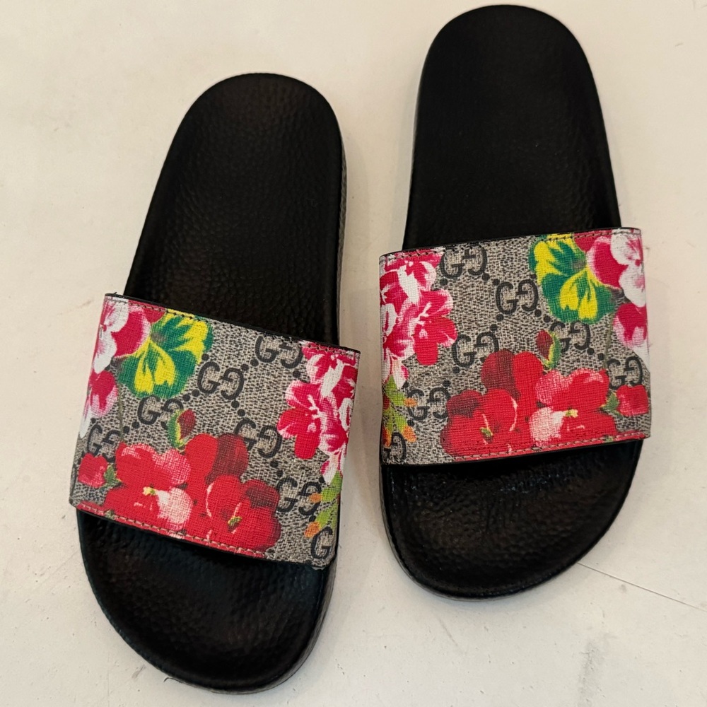 T&C Floral Sandals - Black and Multicolor